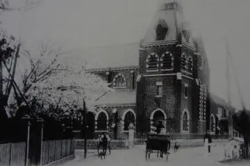 Sacred Heart Cathedral was built in 1901 at Yamate 234 with beautiful red bricks.