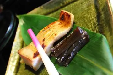 <p>The&nbsp;Yakimono (Grilled dish) tasted like Sea bass served with vegetables</p>