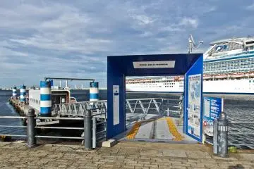 <p>My final destination. The landing point at Aka-Renga&nbsp;with the impressive &lsquo;Diamond Princess&rsquo; cruise ship in the background. From here the &lsquo;Sea Bass continues onto its final destination at Yamashita Park located several hundred&nbsp;meters away. From Yokohama&rsquo;s Bay Quarter to Aka-Renga it costs 620 Yen and takes about 15 minutes; money well spent in my opinion!</p>