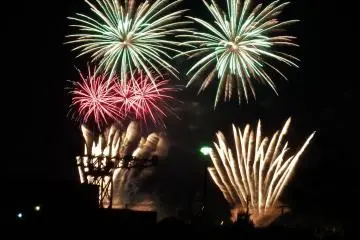 <p>From top to bottom. As the evening progresses the spectators are treated to a perfectly co-ordinated series of explosions. What impeccable timing!</p>