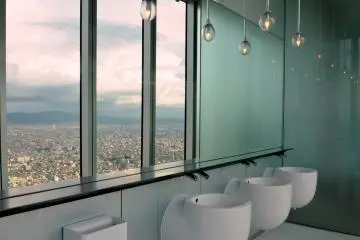 <p>Even washrooms have spectacular views!</p>