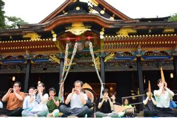 <p>Gagaku music performed in an open-air concert at Osaki Hachiman&nbsp;Shrine in Sendai</p>