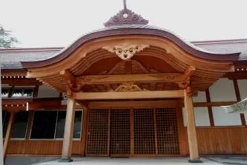 Gallery image