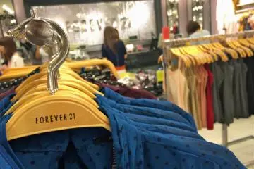 <p>Forever 21: the ever-so-popular clothing store from the US</p>