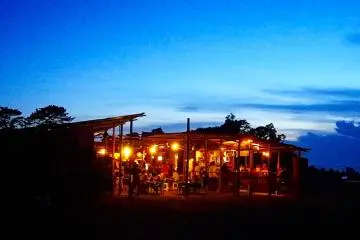 หาดโมะริโตะของฮะยะมะ ในช่วงฤดูร้อน