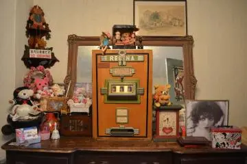 Gallery image