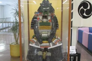 <p>A samurai suit on display</p>