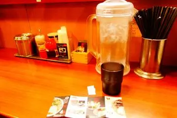<p>ร้านนี้ท่าจะดัง คนเยอะแถมมีแบบห่อกลับบ้าน</p>