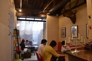 <p>บรรยากาศภายในคาเฟ่</p>