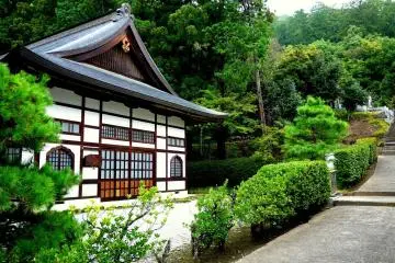 <p>Another of the sub-temples</p>