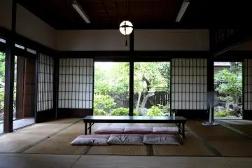 <p>Tables and cushion seating for visitors</p>