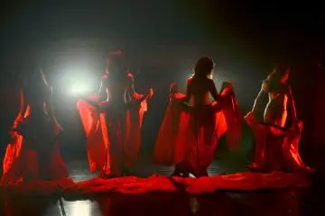 <p>Oiran-Za show&nbsp;</p>