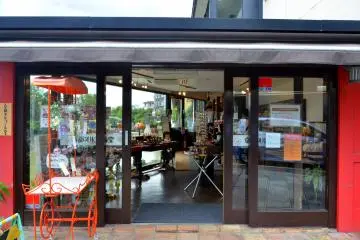 Gallery image