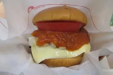 A MOS Cheeseburger