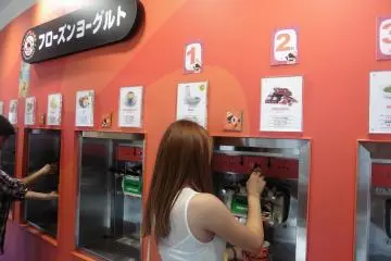 Pilih rasa favorit dan isi gelas Anda sebanyak yang Anda mau