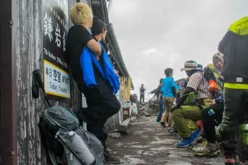 People taking a rest at hut 7 (Photo: Richard Cormick)