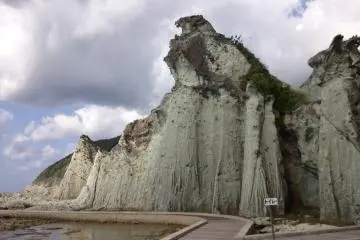 Hotokeguara, the Buddha Rock