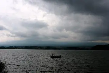 A lone fisherman on Lake Kawaguchi