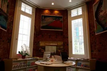 Gallery image
