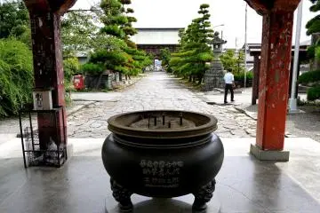 Gallery image