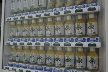 <p>ไม่ต้องคิดมากค่ะ รับชาเขียว Uji ขวดเล็ก หรือชาเขียว Uji ขวดใหญ่ดีคะ</p>
