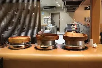 뷔페식당에서는 밥은 카마다키