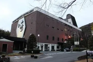 2시간여의 투어를 마치고 밖으로 나가면 해는 저물어 가고 있었다
