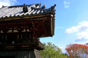 <p>Wonderful Japanese roof tiles on the bell tower!</p>