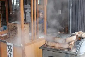 Bite-sized steam buns are sold in the central garden