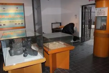 Inside this museum it is possible to draw spring water from the tap. Some people from far away come here just to collect water