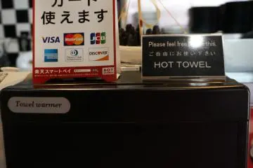 <p>ผ้าร้อนแบบร้อนจี๋ จ่ายด้วยบัตรเครดิตได้ ชอบชอบ</p>