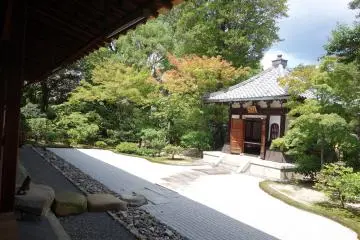 <p>เห็นเค้าว่าต้องสวยมากในฤดูใบไม้เปลี่ยนสี</p>