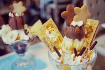 Milky Way's amazing looking parfaits (Photo: <a href="https://en.japantravel.com/tokyo/milky-way-cafe-ikebukuro-tokyo/13021" target="_blank" rel="noreferrer noopener nofollow">Alexandra Dorovici</a>)