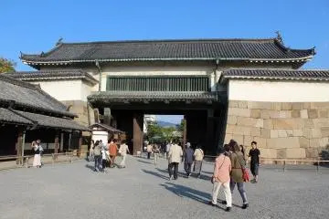 히가시오데몬 안쪽에서 