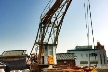 Another old crane
