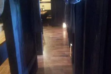 <p>The tables are all in their own private cubicles</p>