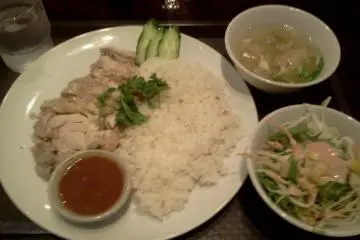 <p>Khao man gai lunch set</p>