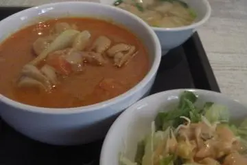 <p>Massaman curry</p>