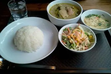 <p>Lunch served fresh and delicious</p>