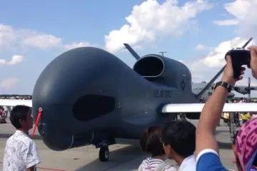<p>Pesawat jet siluman tak berawak</p>