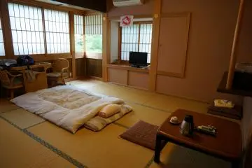 นอนวัดที่ Sekisho-in โคยะซัง