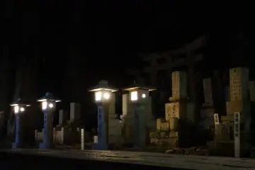 <p>มาเดินกลางคืนก็ได้บรรยากาศไปอีกแบบ แต่แอบกลัว 55</p>