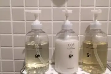<p>Soap, shampoo, and conditioner &nbsp;</p>