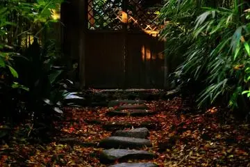 <p>Stepping stones leading to the temple add a nice feel to the whole place</p>