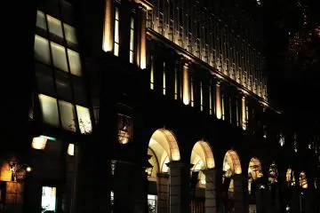 <p>Lights and architecture unique to the former foreign settlement</p>