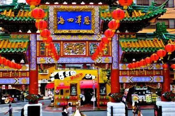 <p>From the temple steps looking down at Chinatown's colorful street scene</p>