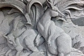 <p>Kangaroo carving</p>