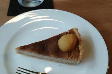 <p>There are many wonderful cakes and other desserts - this chestnut tart is a seasonal guest on the menu</p>