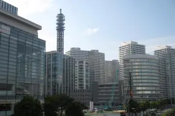 <p>The architecture in Yokohama looks good even during construction</p>