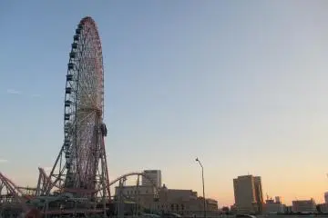 <p>Sunset is a great time to visit the Minato&nbsp;Minai 21 area</p>